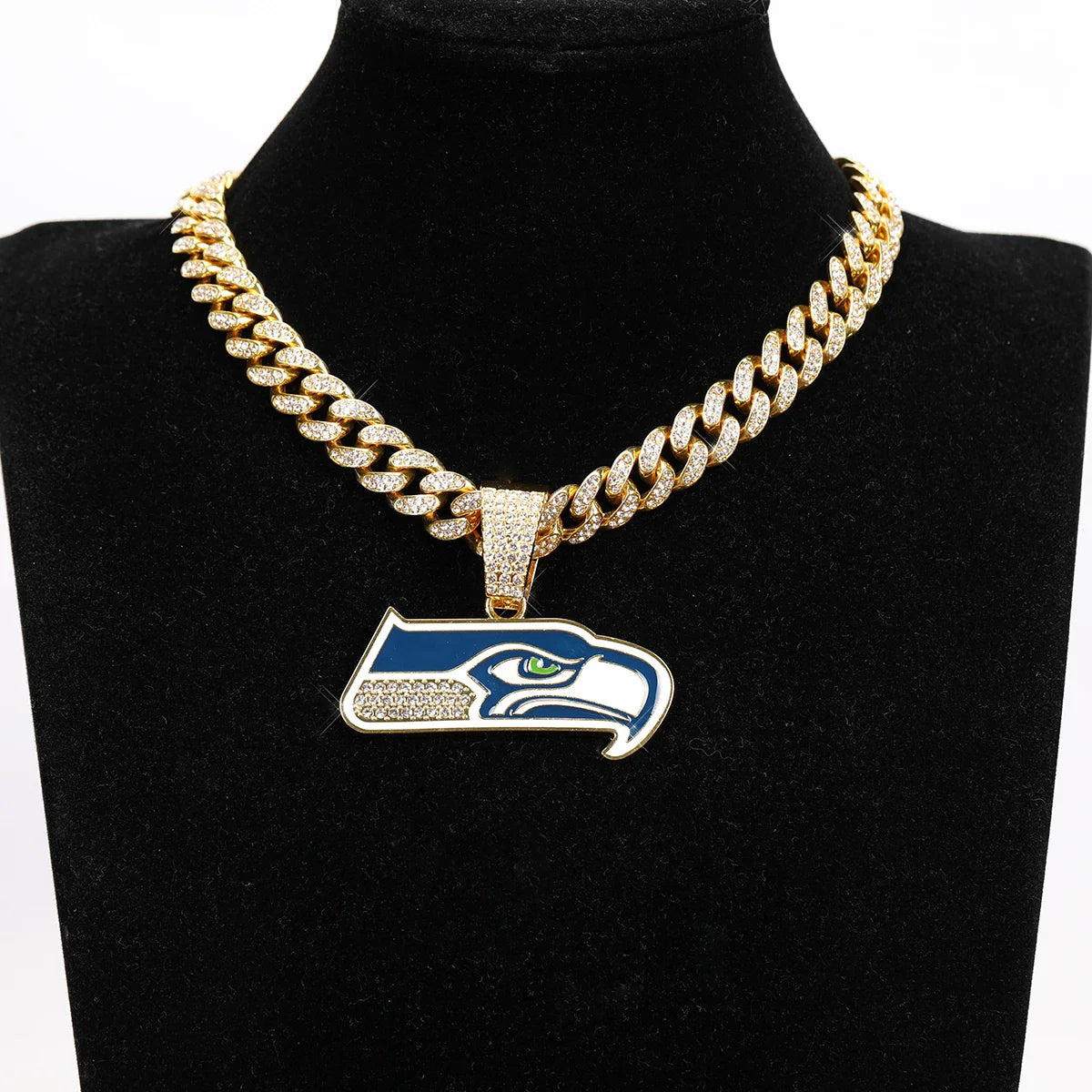 Collier Pendentif LOGO Sport avec Chaînes Cubaines Bling Bling pour les Fans de Football