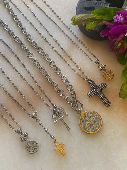 COLLIER CROIX DÉLICATE