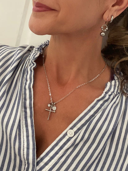 COLLIER CROIX DÉLICATE