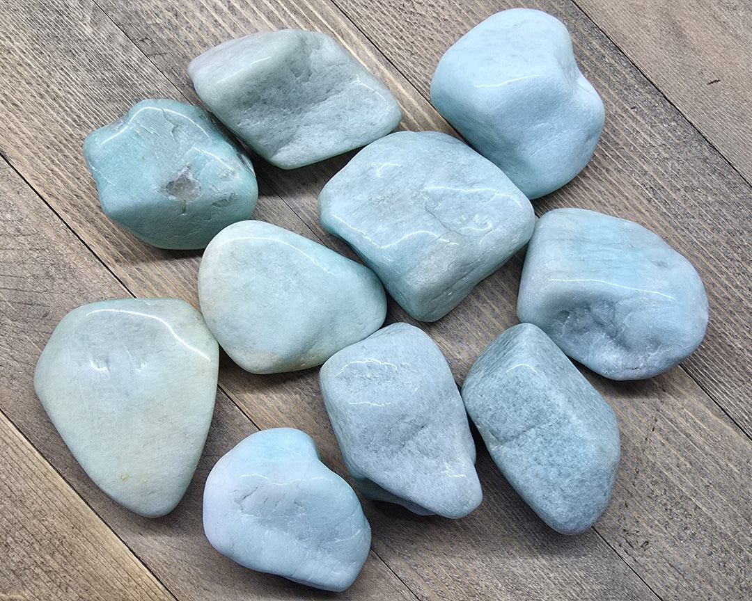 Großer getrommelter Amazonit-Kristall 5–6,5 cm – polierter Heilstein für Ruhe, Hals-Chakra &amp; Kommunikation