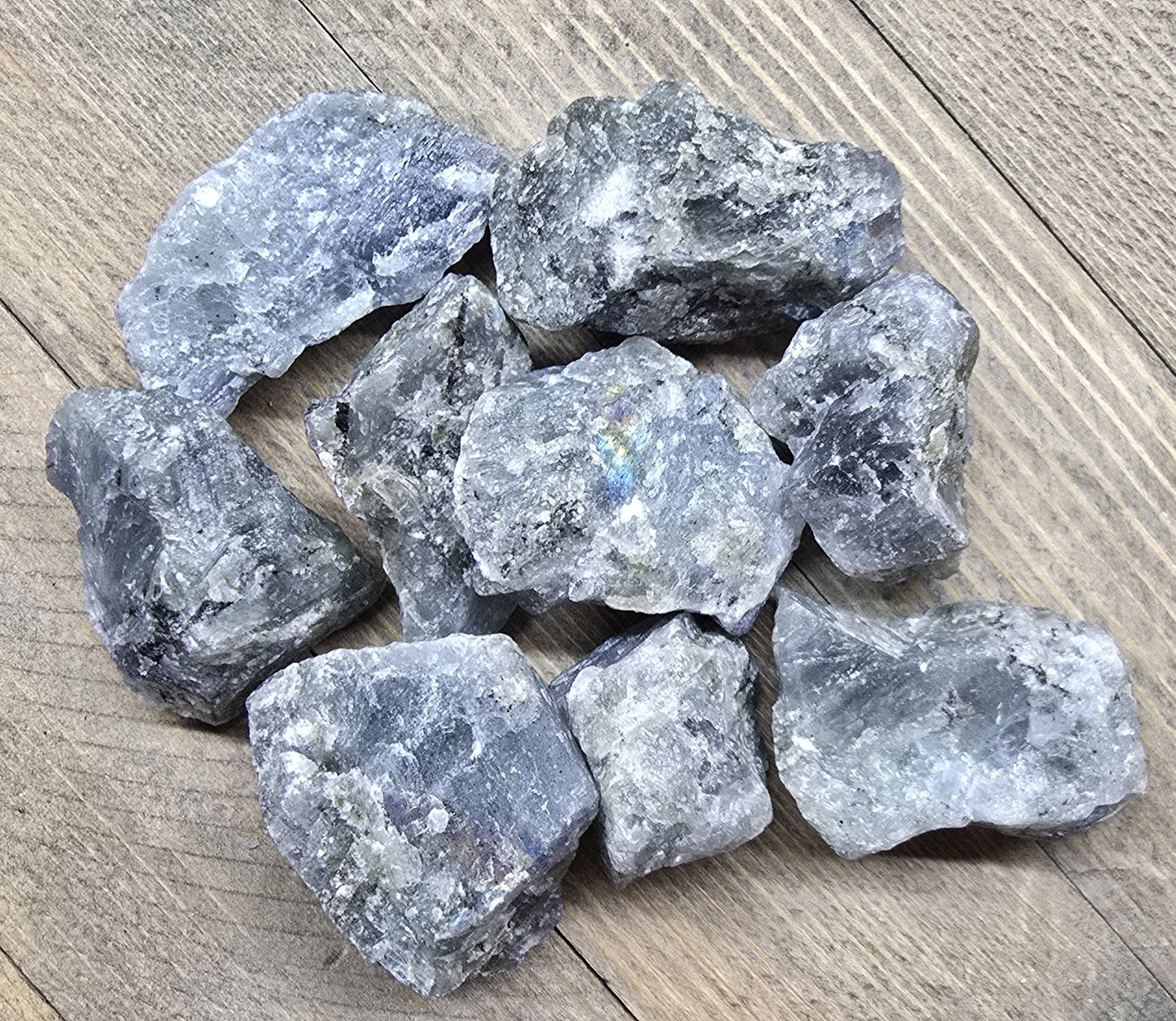 Cristaux de Labradorite Brute (225g) – Pierre Naturelle pour la Protection et l'Intuition