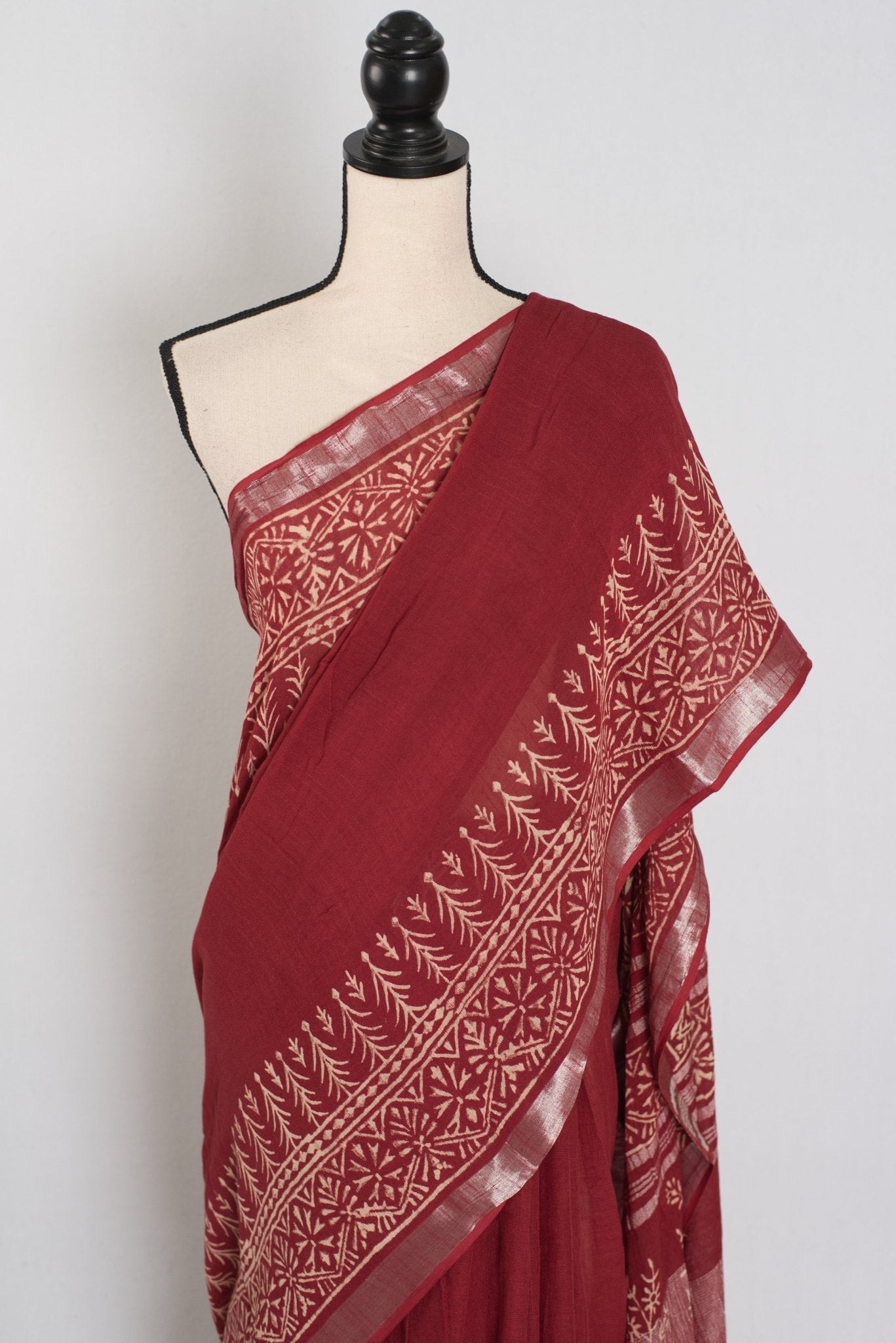 Gitanjali: Rostbrauner handbedruckter Sari | Weiche Leinenbaumwolle