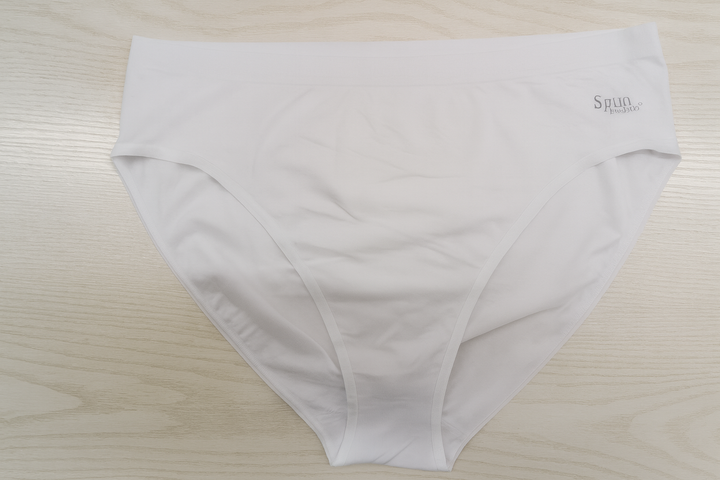 Neue Damen-Dessous aus Bambus/Baumwolle mit hohem Beinausschnitt